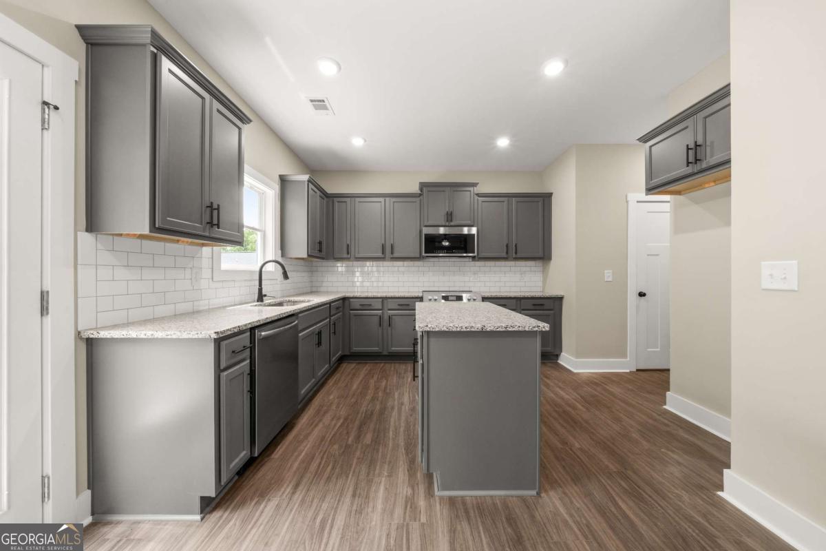 500 Benson Meadows Drive Property Photo 13