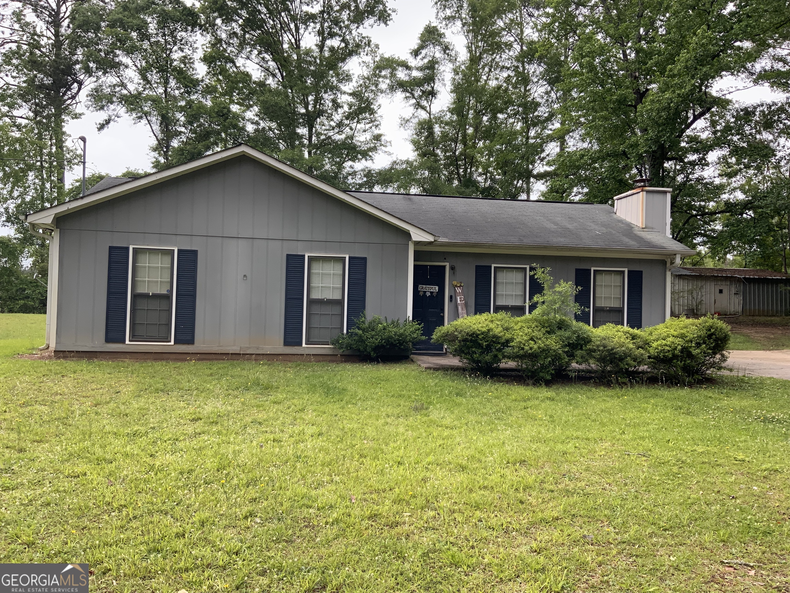 1408 New Huchinson Mill Road Property Photo 1