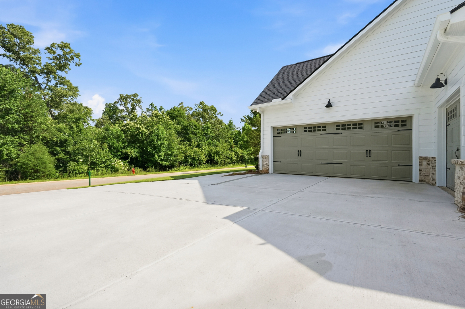 618 Sweetgrass Drive Property Photo 4
