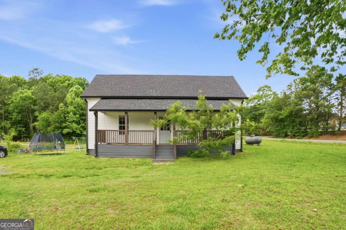 400 Sam Love Road Property Photo 2