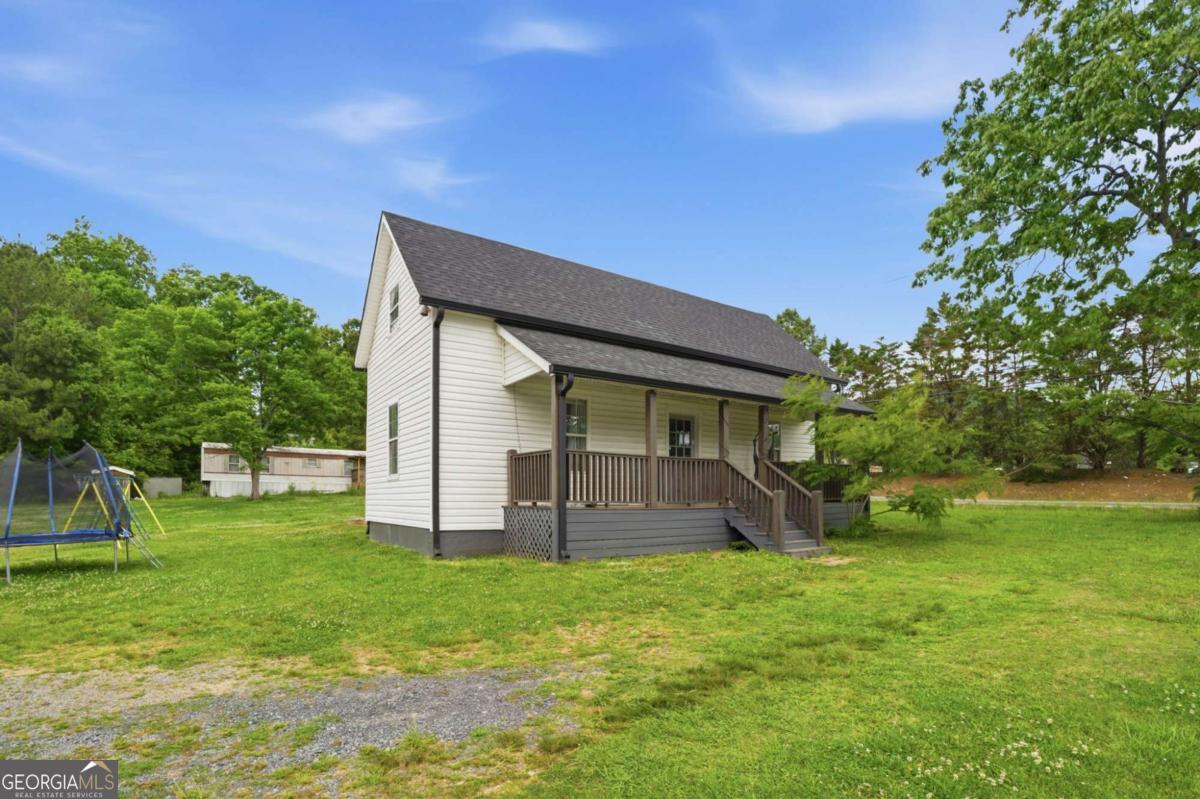 400 Sam Love Road Property Photo 3