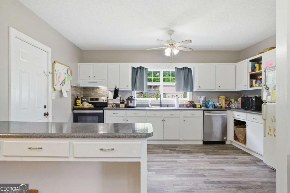 400 Sam Love Road Property Photo 15