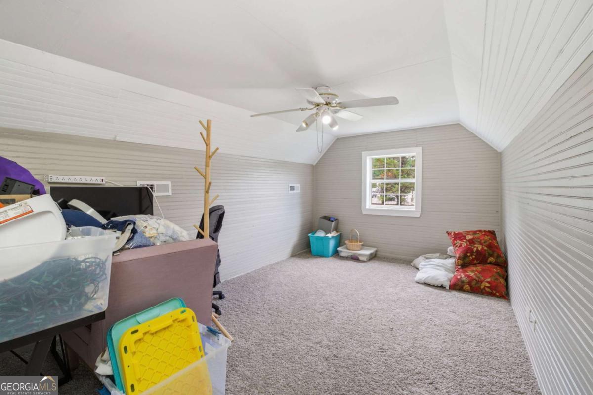 400 Sam Love Road Property Photo 25