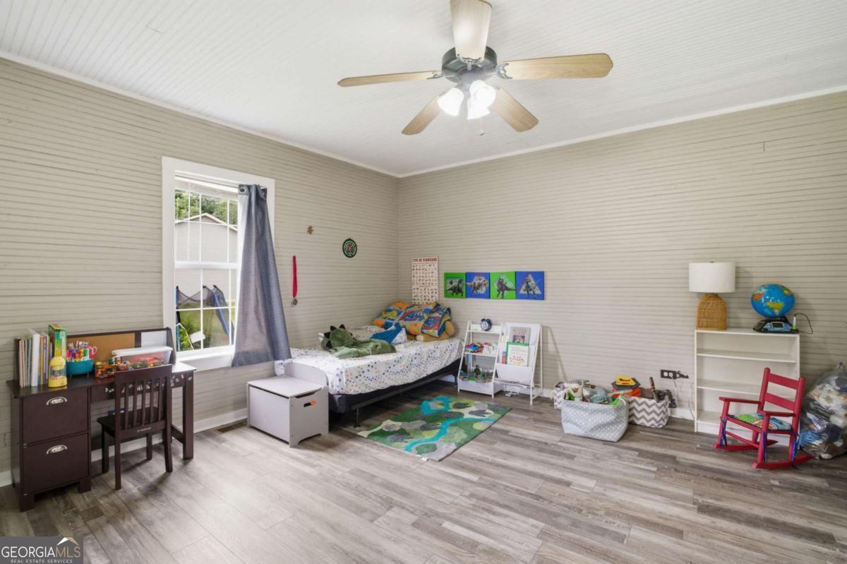400 Sam Love Road Property Photo 28