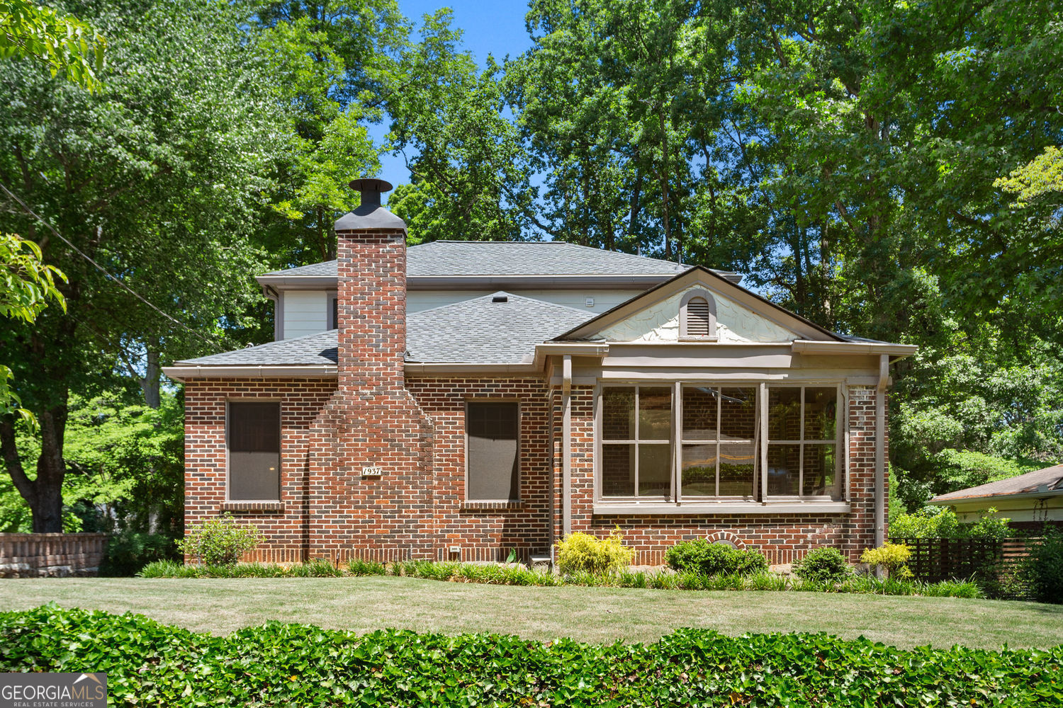 1937 Mercer Avenue Property Photo 1