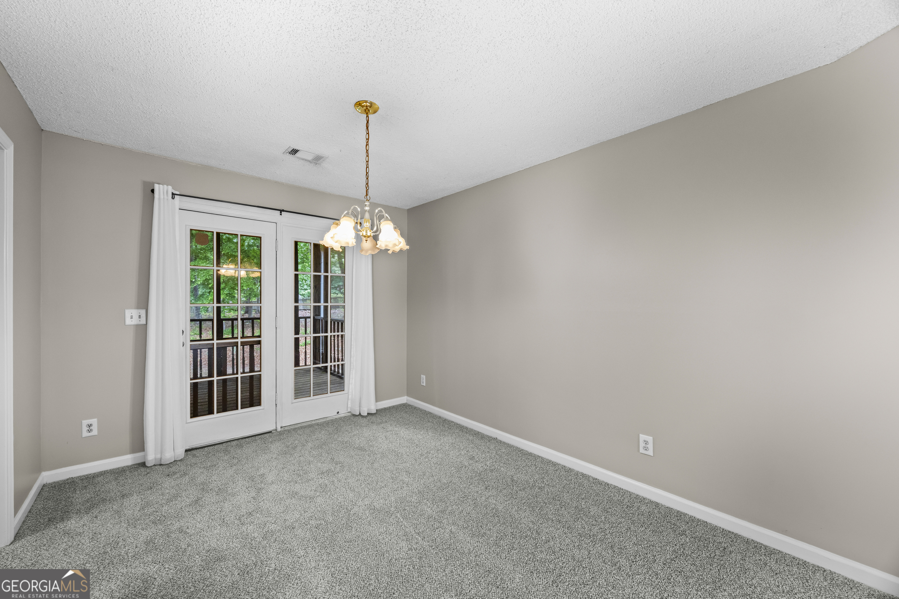 455 Charlyne Way Property Photo 13