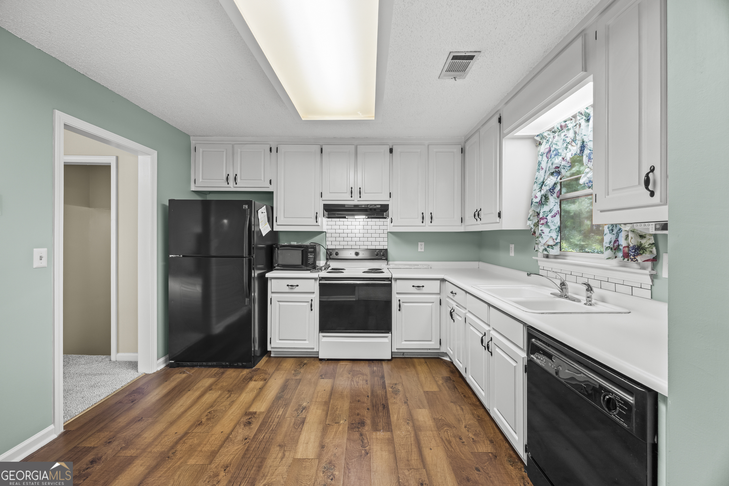 455 Charlyne Way Property Photo 15