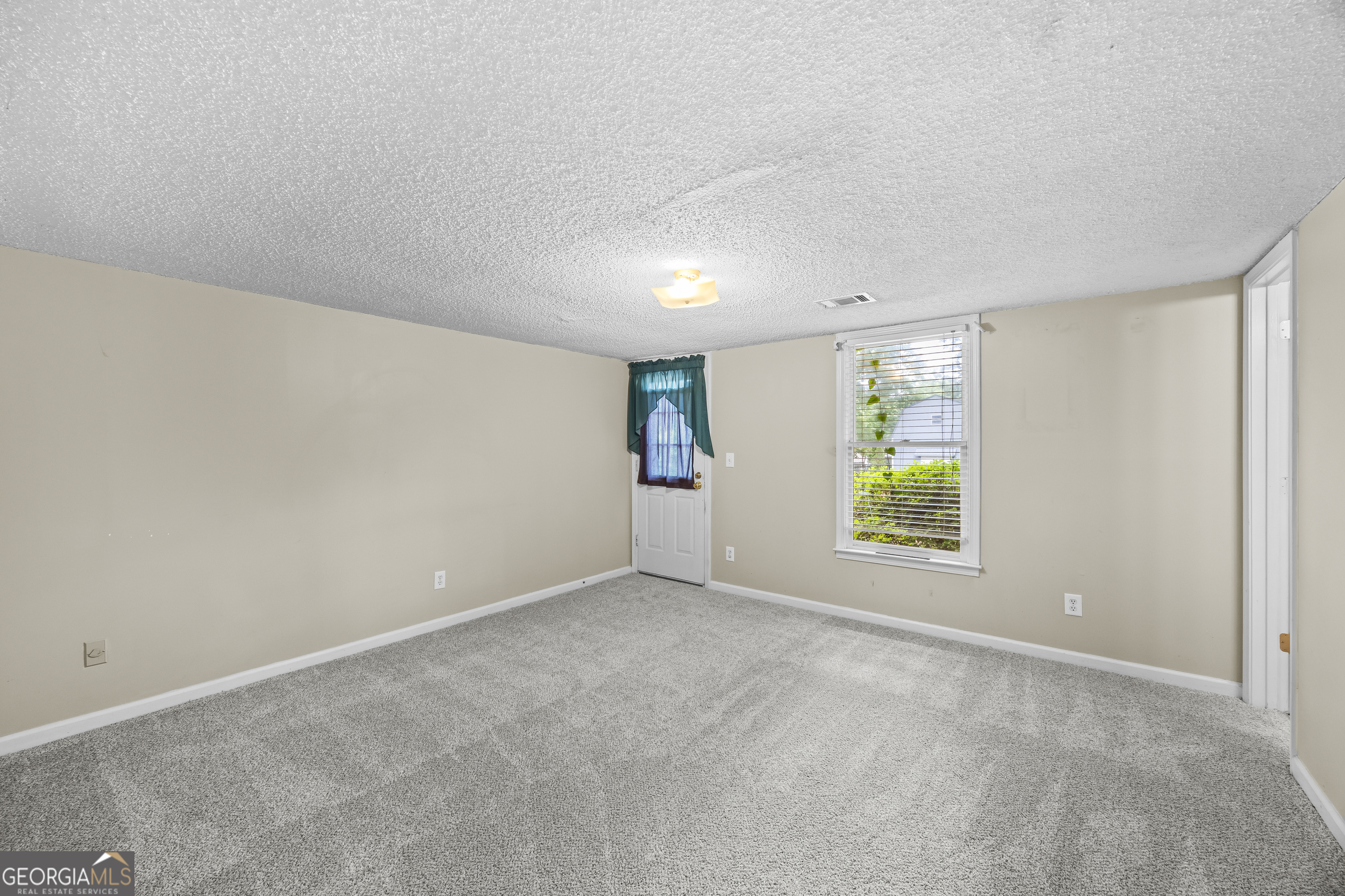 455 Charlyne Way Property Photo 19