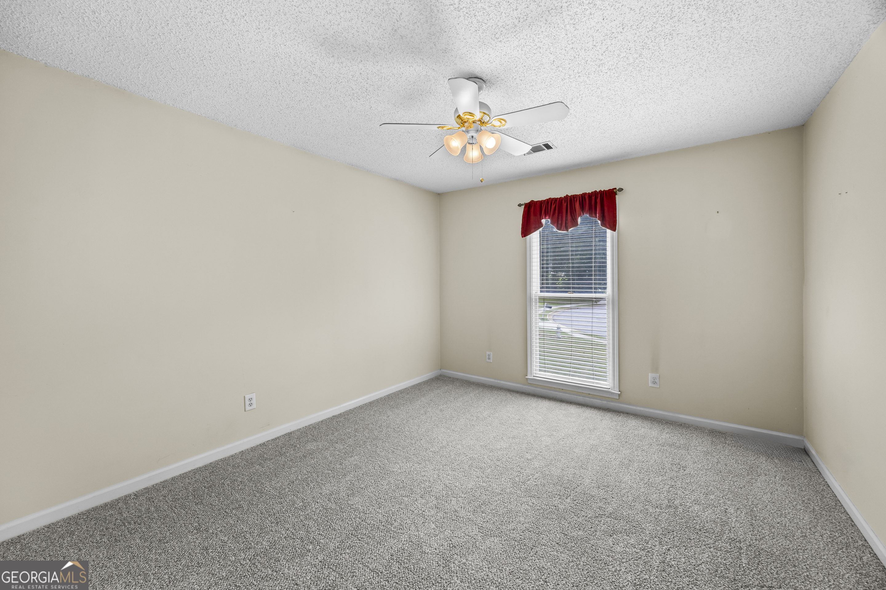 455 Charlyne Way Property Photo 30