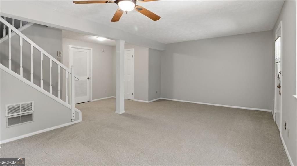 4323 Lehaven Circle Property Photo 3