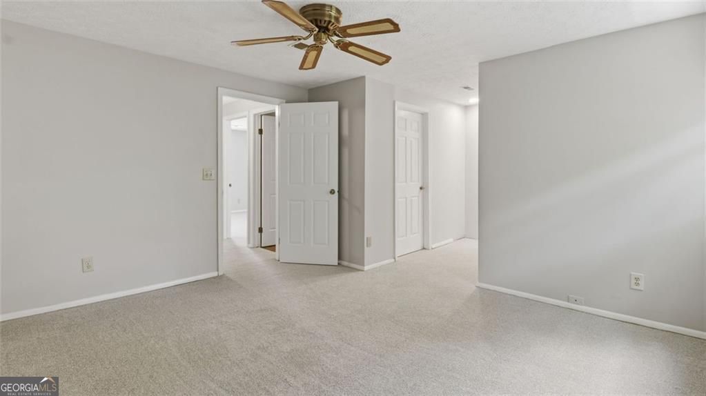 4323 Lehaven Circle Property Photo 4