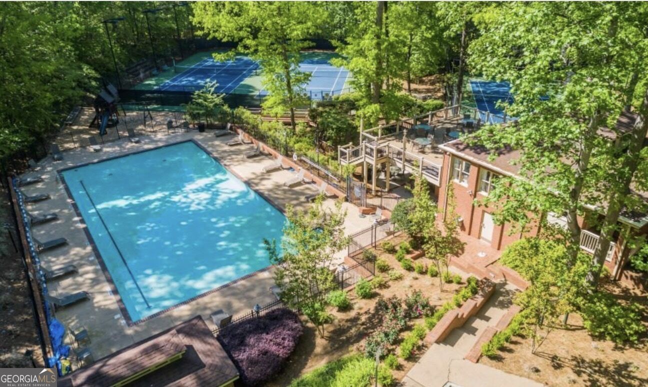 16165 Grand Litchfield Drive