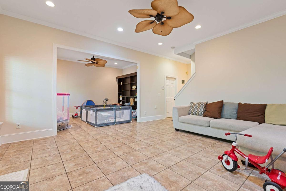 264 Spalding Gates Drive Property Photo 37