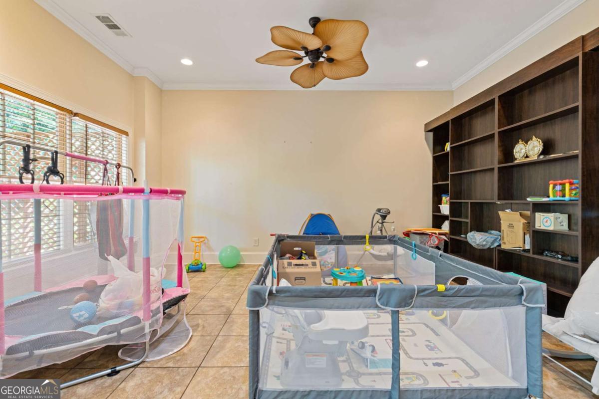 264 Spalding Gates Drive Property Photo 38