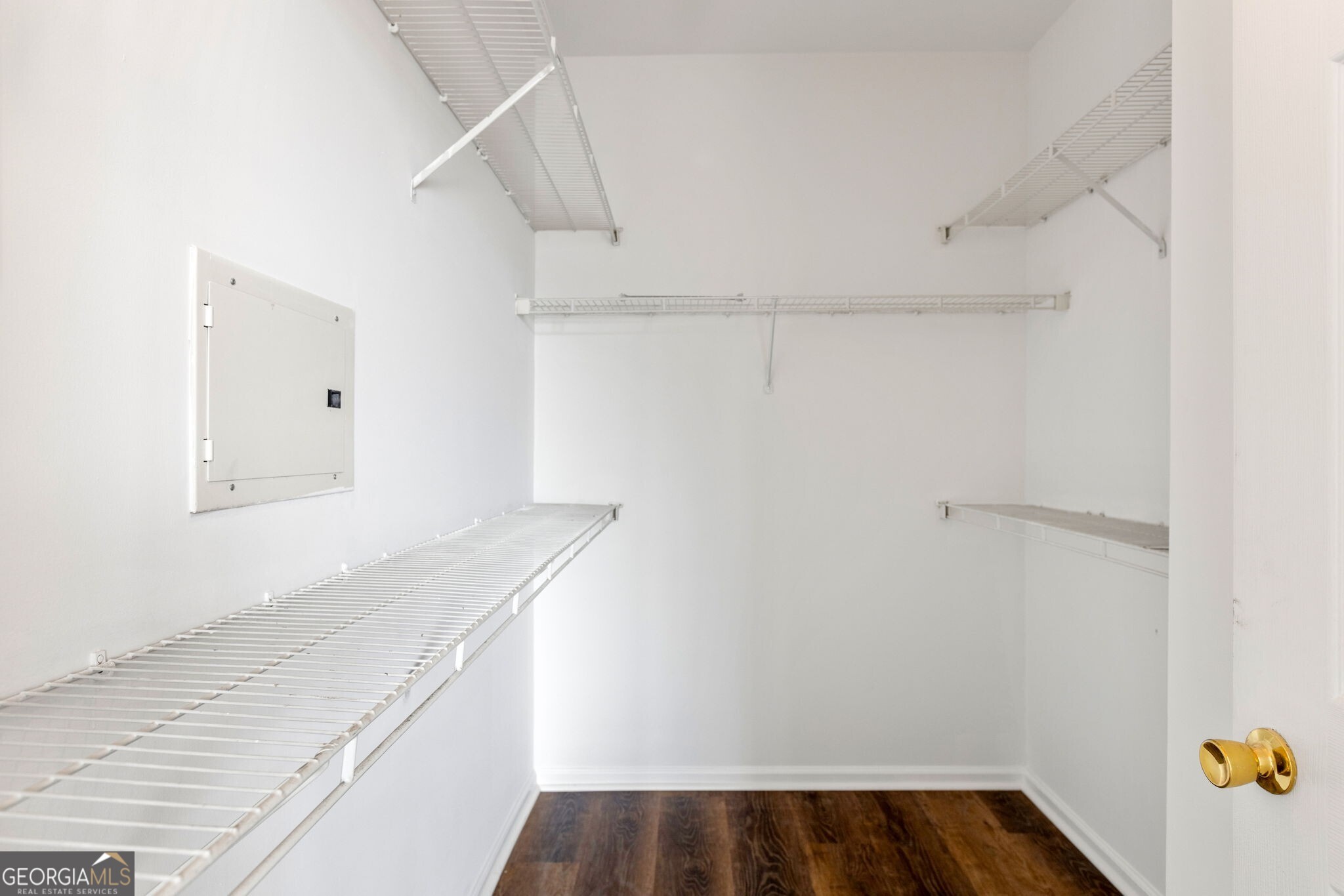 2700 Pine Tree Road Ne # 1317 Property Photo 10