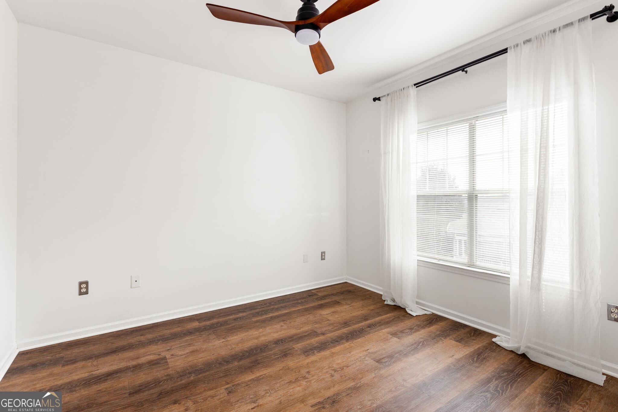 2700 Pine Tree Road Ne # 1317 Property Photo 26