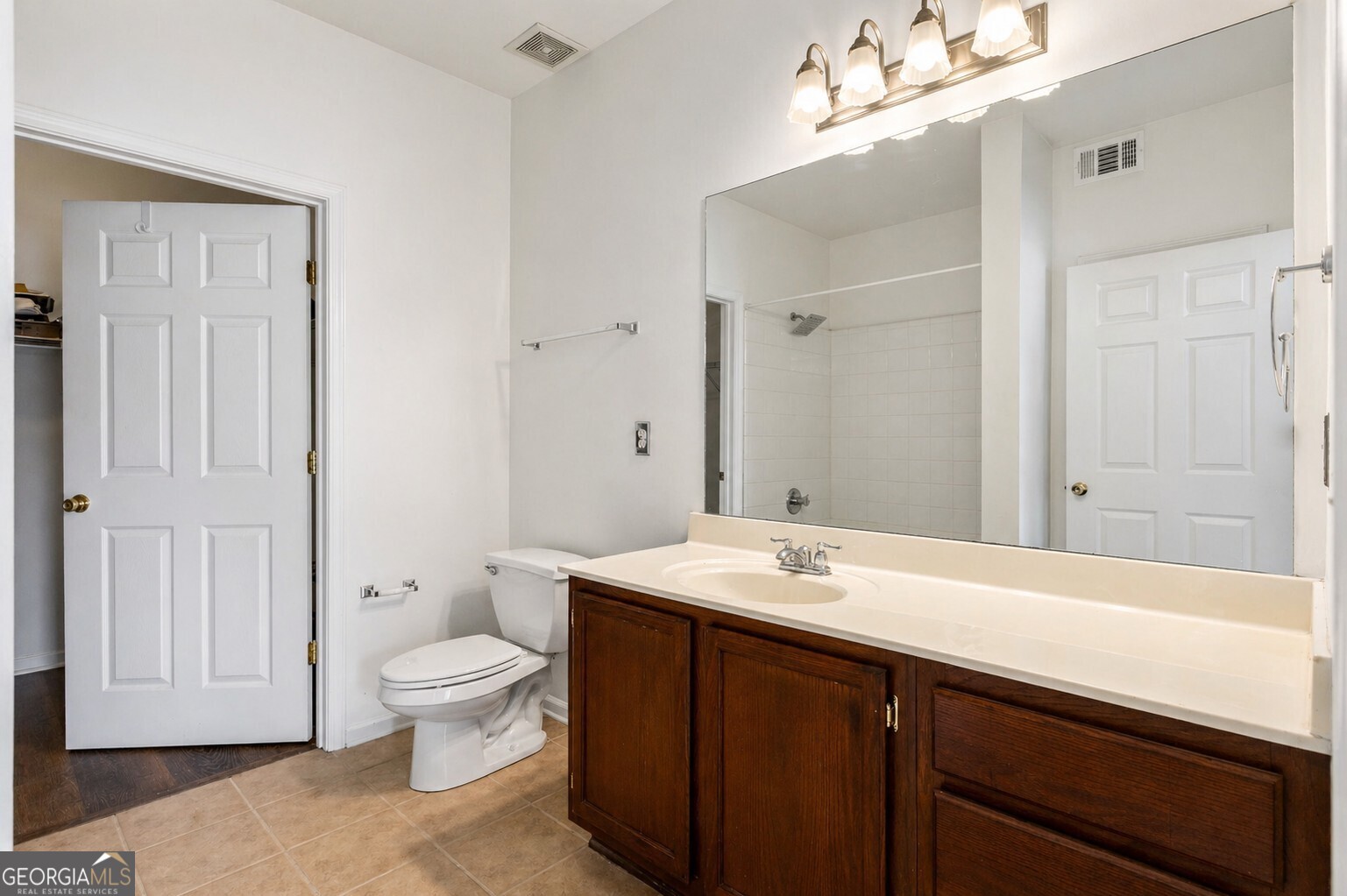 2700 Pine Tree Road Ne # 1317 Property Photo 28