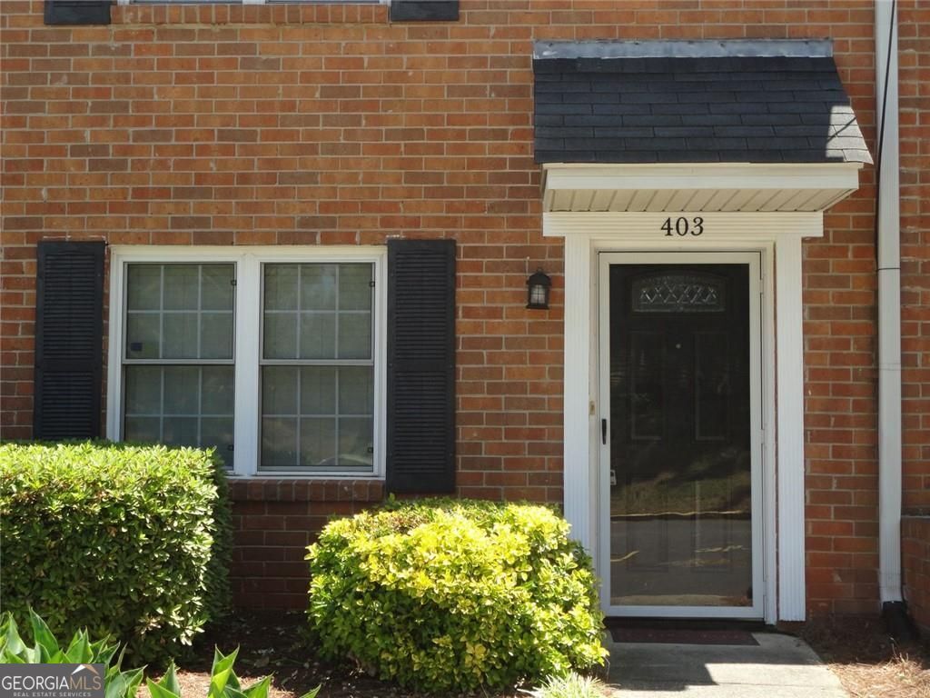 403 Northdale Court Property Photo 1