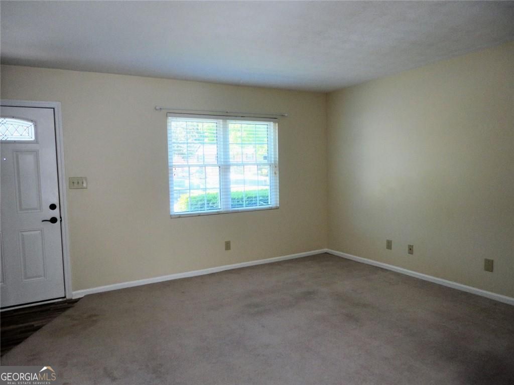 403 Northdale Court Property Photo 2