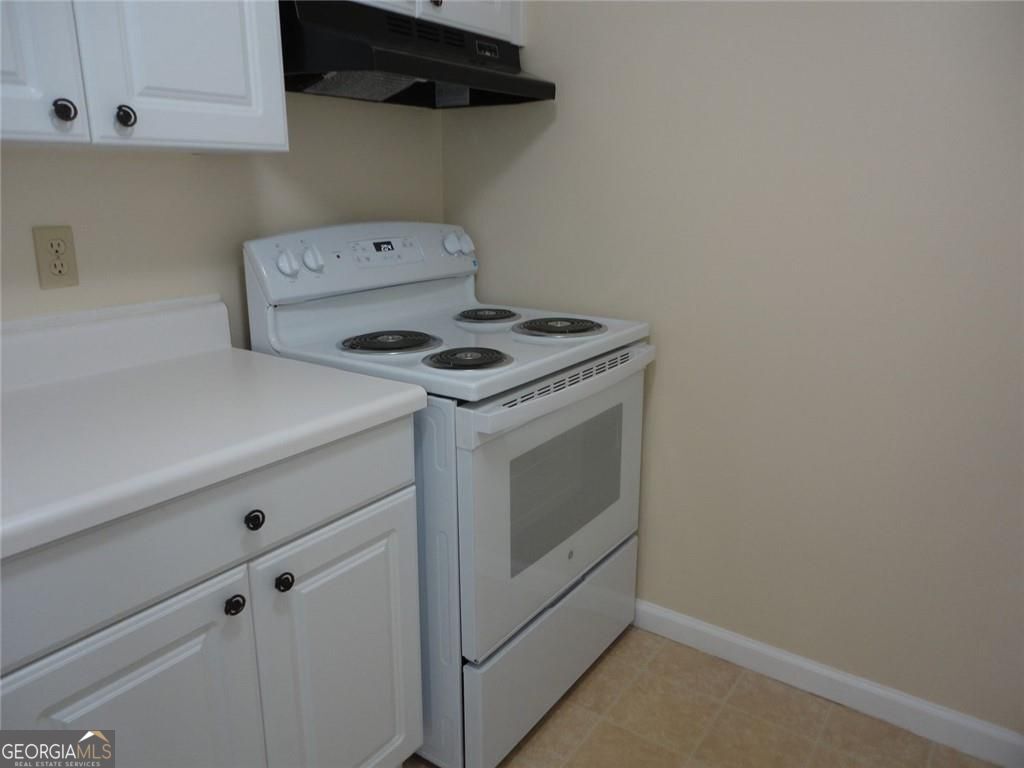 403 Northdale Court Property Photo 5