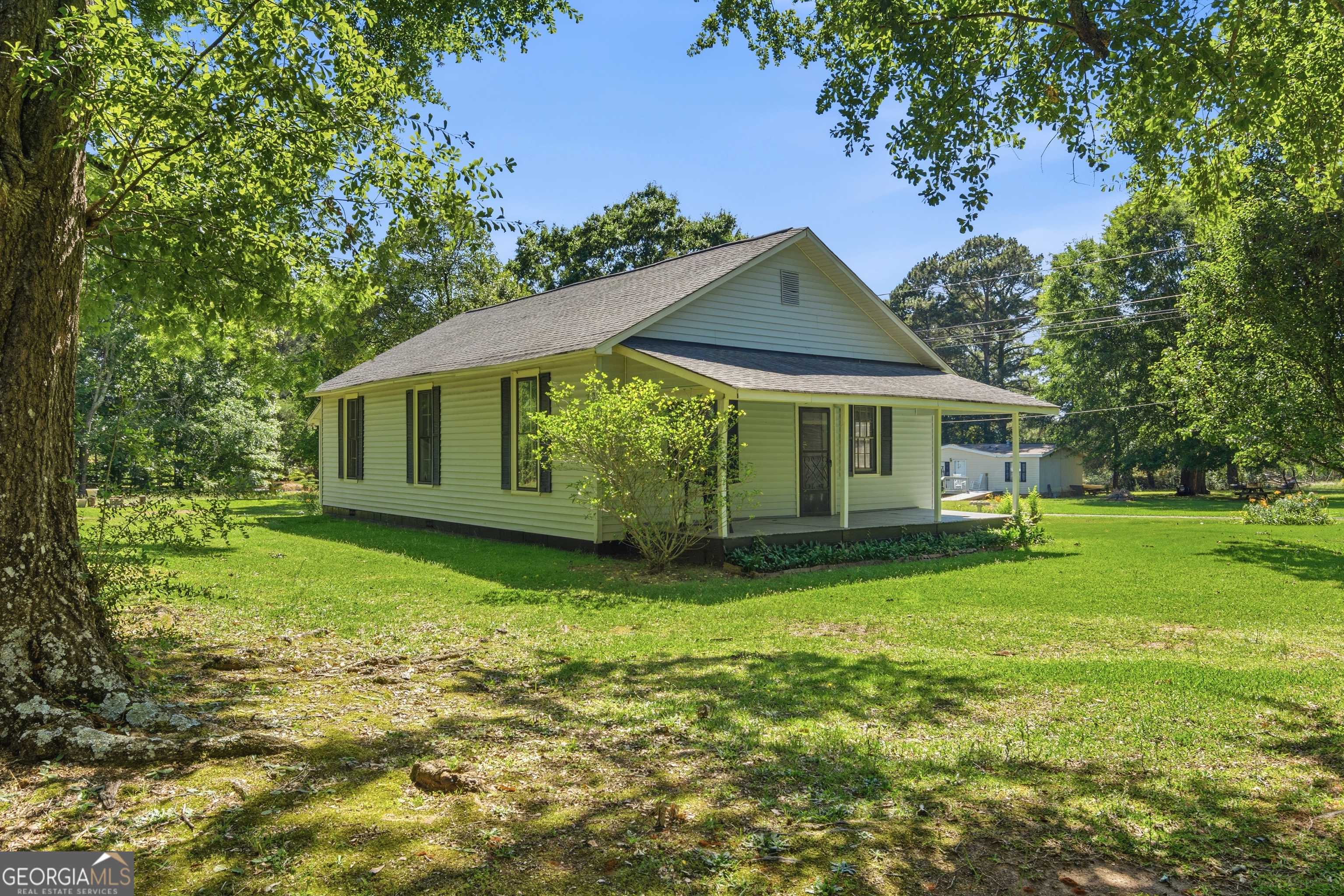 110 Imperial Lakeview Drive Property Photo 6