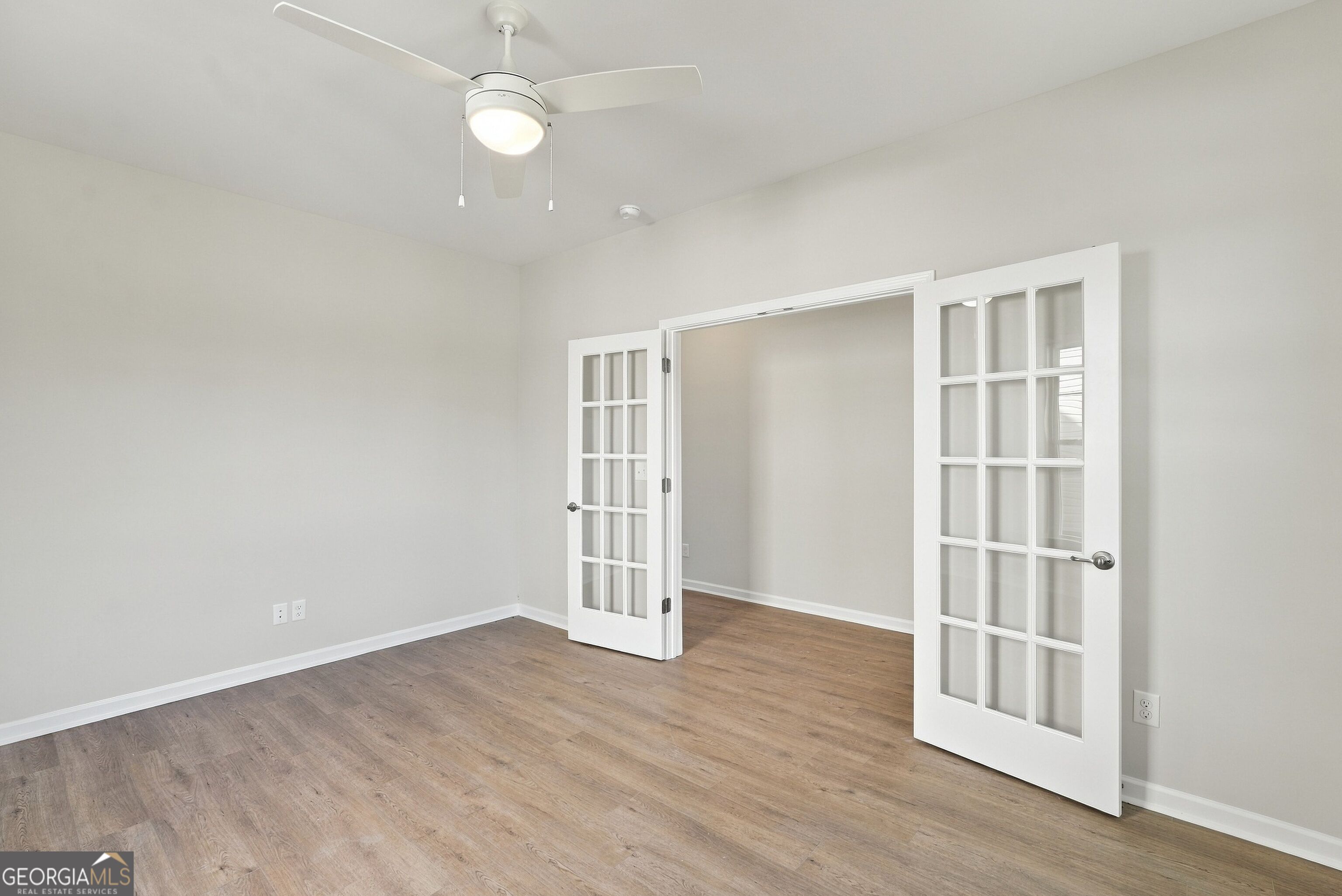 318 Creek Way Property Photo 6