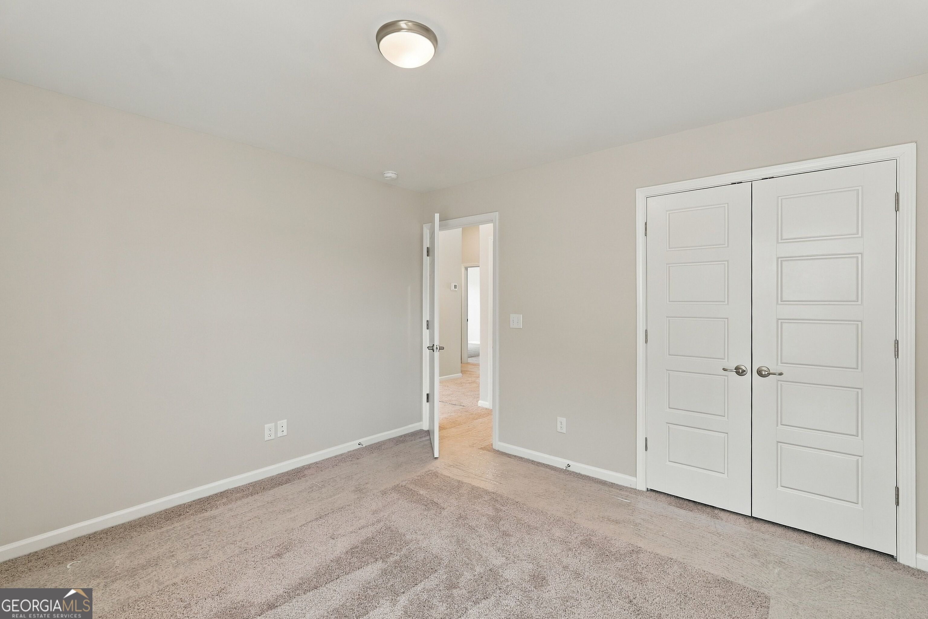 318 Creek Way Property Photo 29