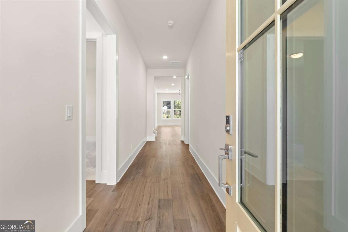 3547 Cedarvale Court Property Photo 4