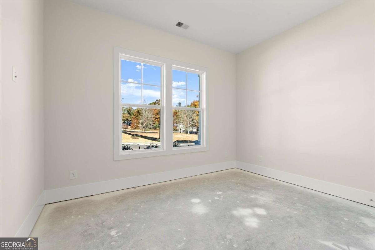 3547 Cedarvale Court Property Photo 6