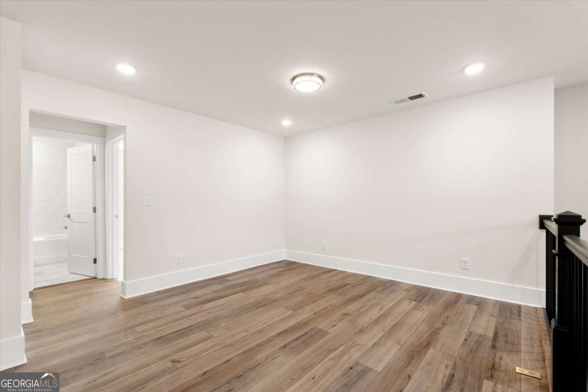 3547 Cedarvale Court Property Photo 42