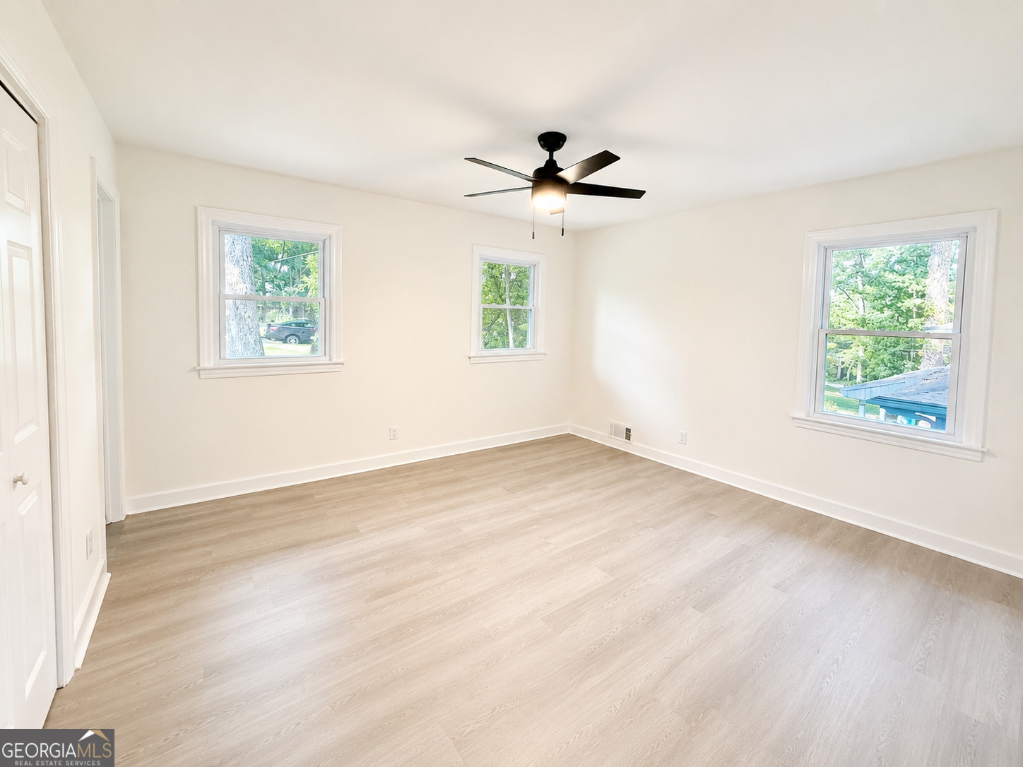 3994 E Hilda Circle Property Photo 8