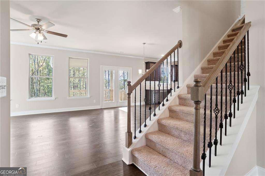 3946 Lockaby Way Property Photo 3