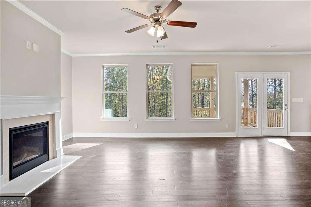 3946 Lockaby Way Property Photo 6