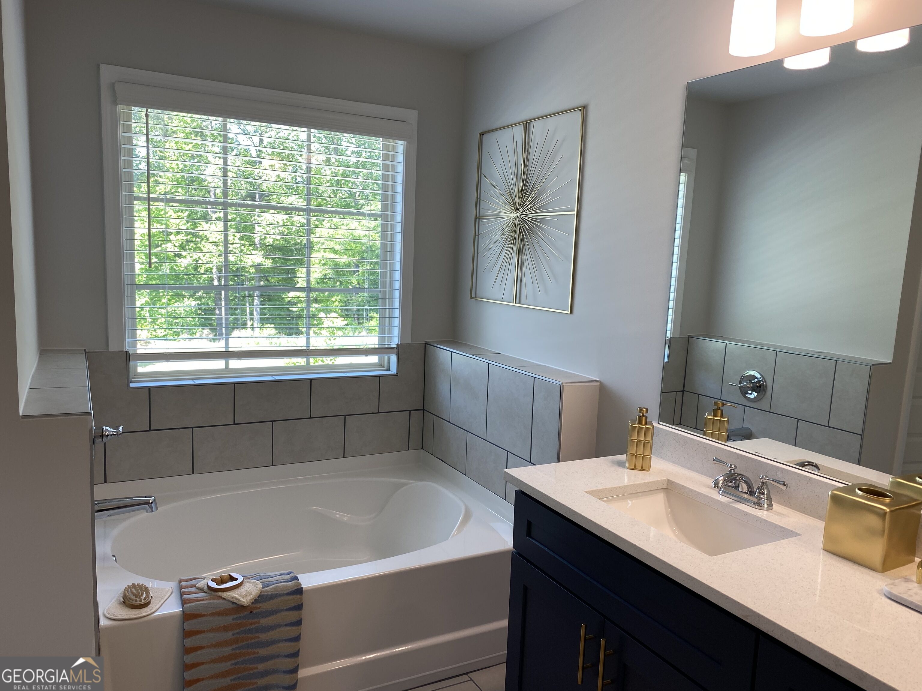 3946 Lockaby Way Property Photo 14