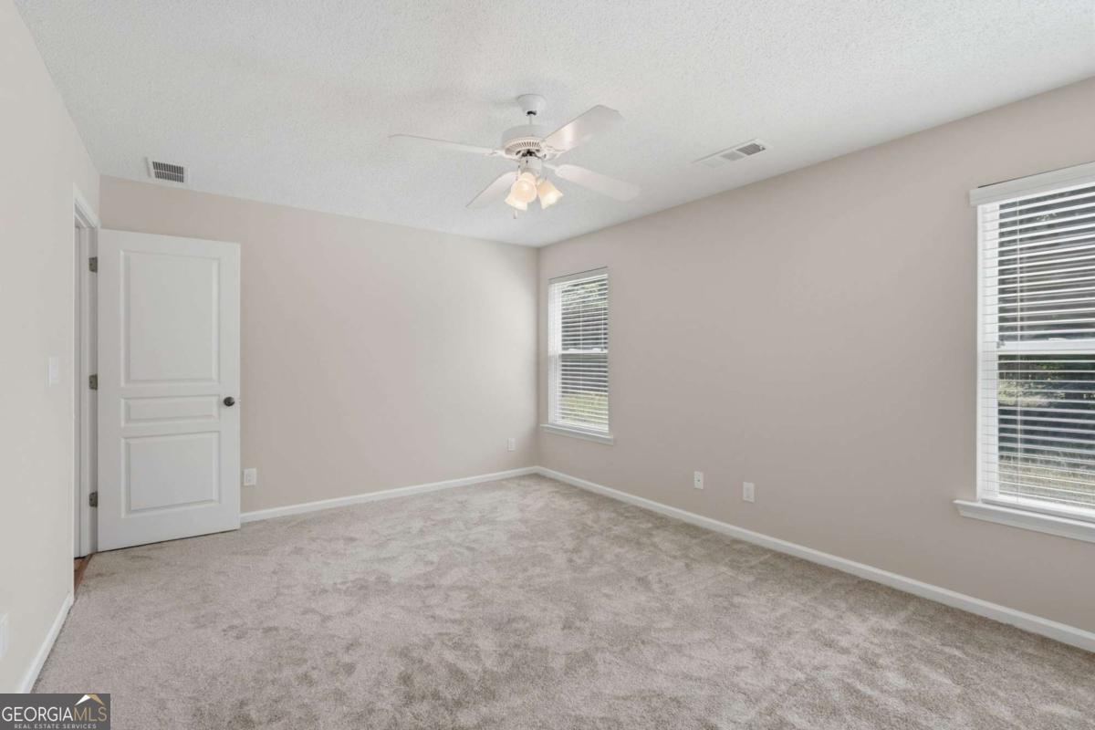 127 Hidden Lake Circle Property Photo 18