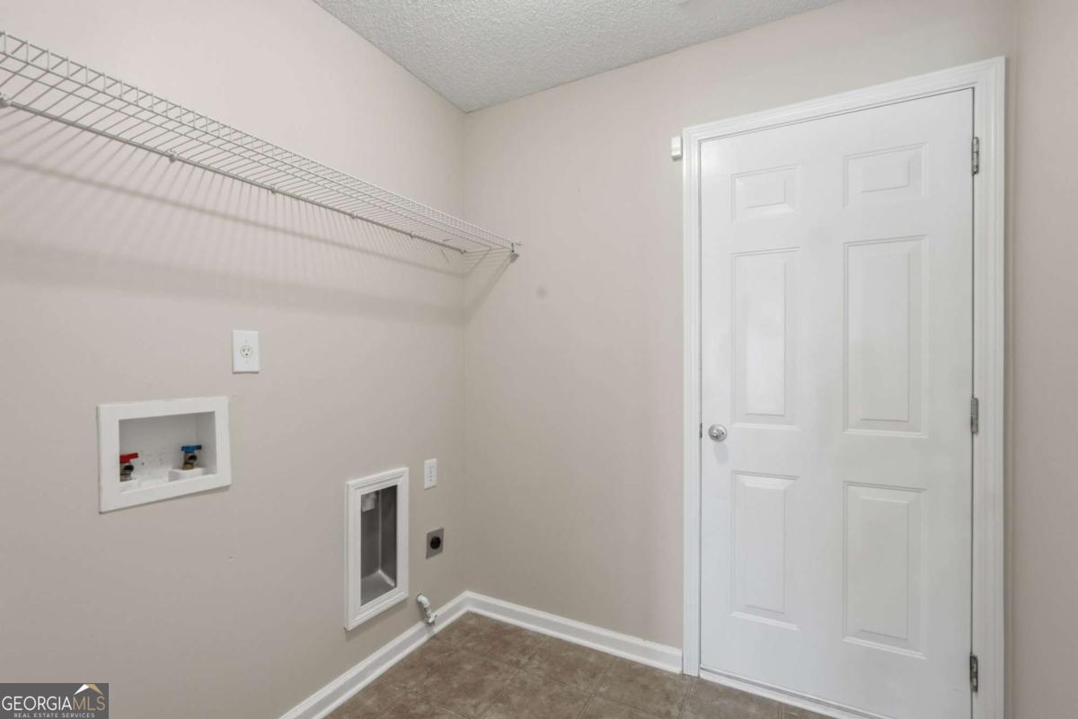 127 Hidden Lake Circle Property Photo 29