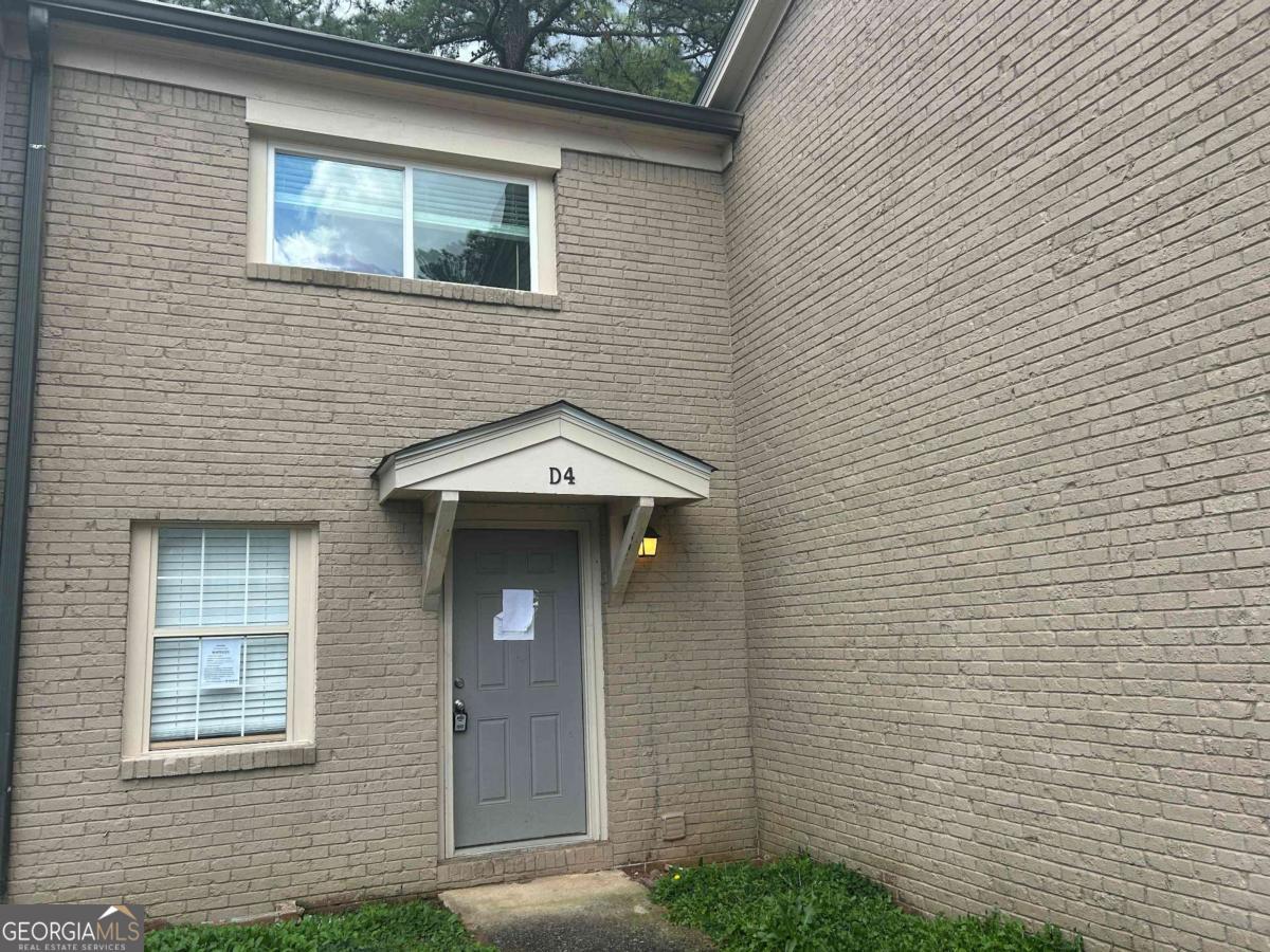 2604 Campbellton Road Sw # D4 Property Photo 1