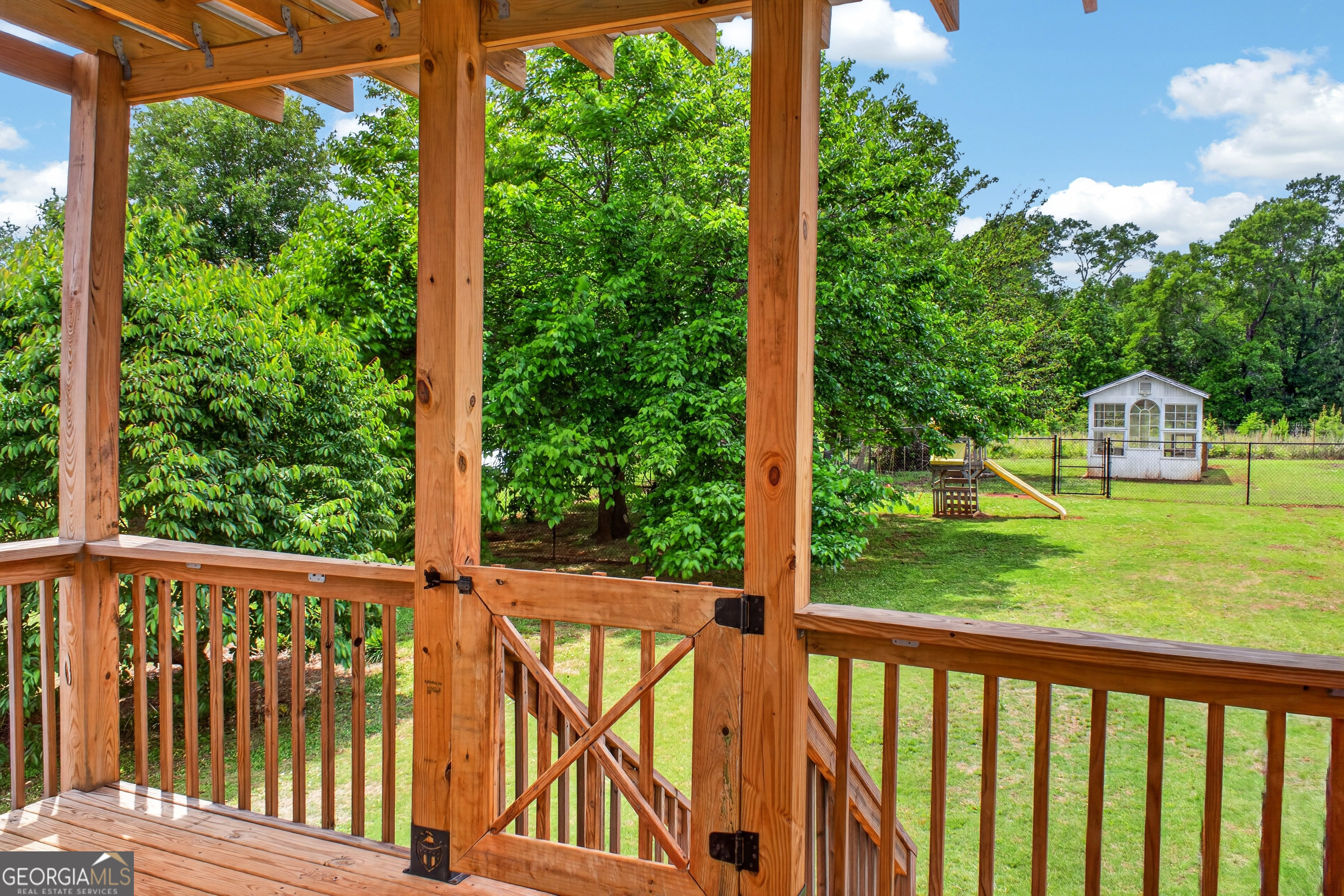 9 Ferry Crossing Drive Se Property Photo 7