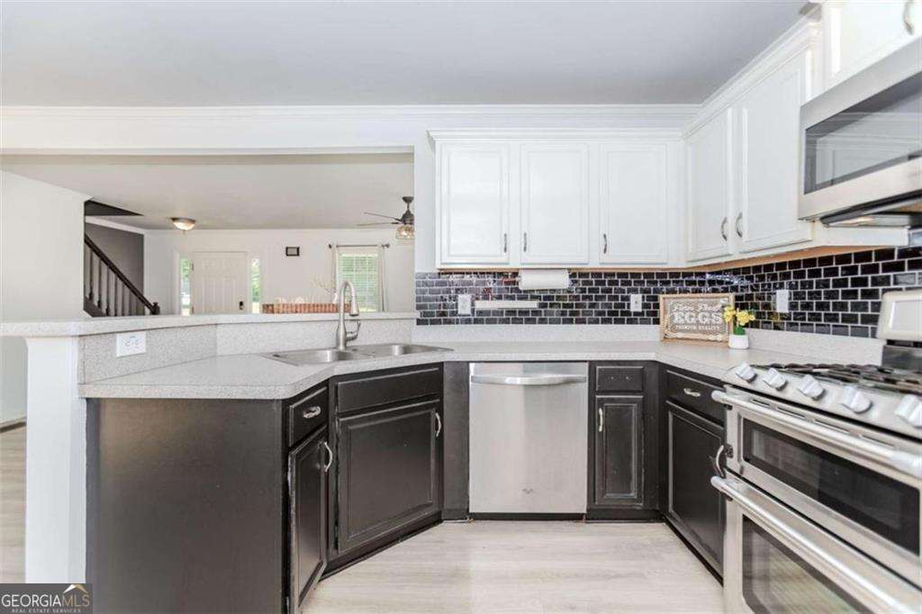 6230 Dana Way Property Photo 3