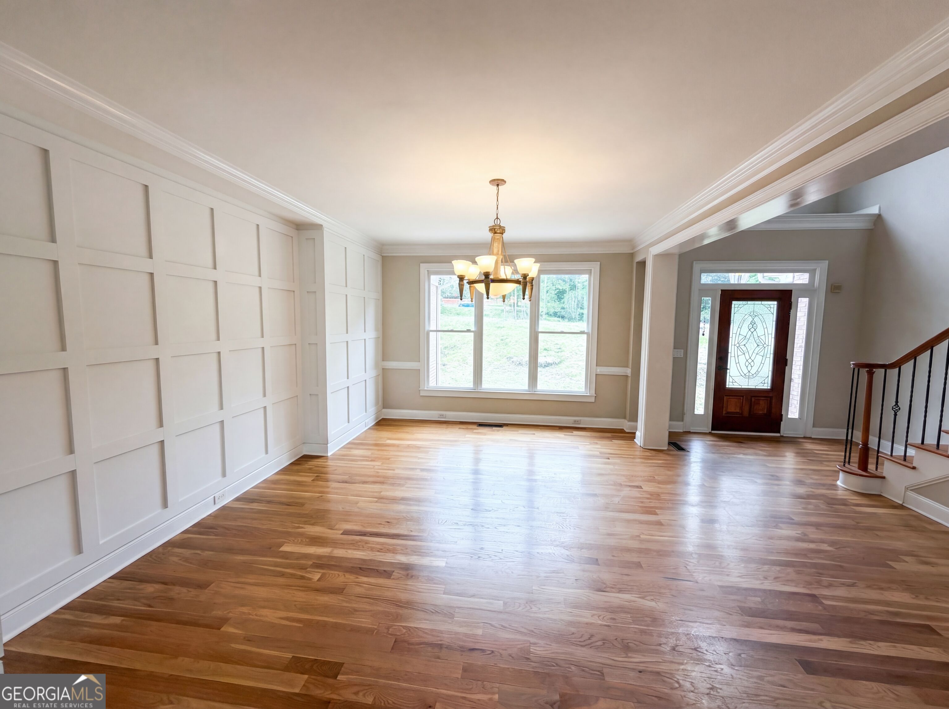 4710 Roswell Road Property Photo 4
