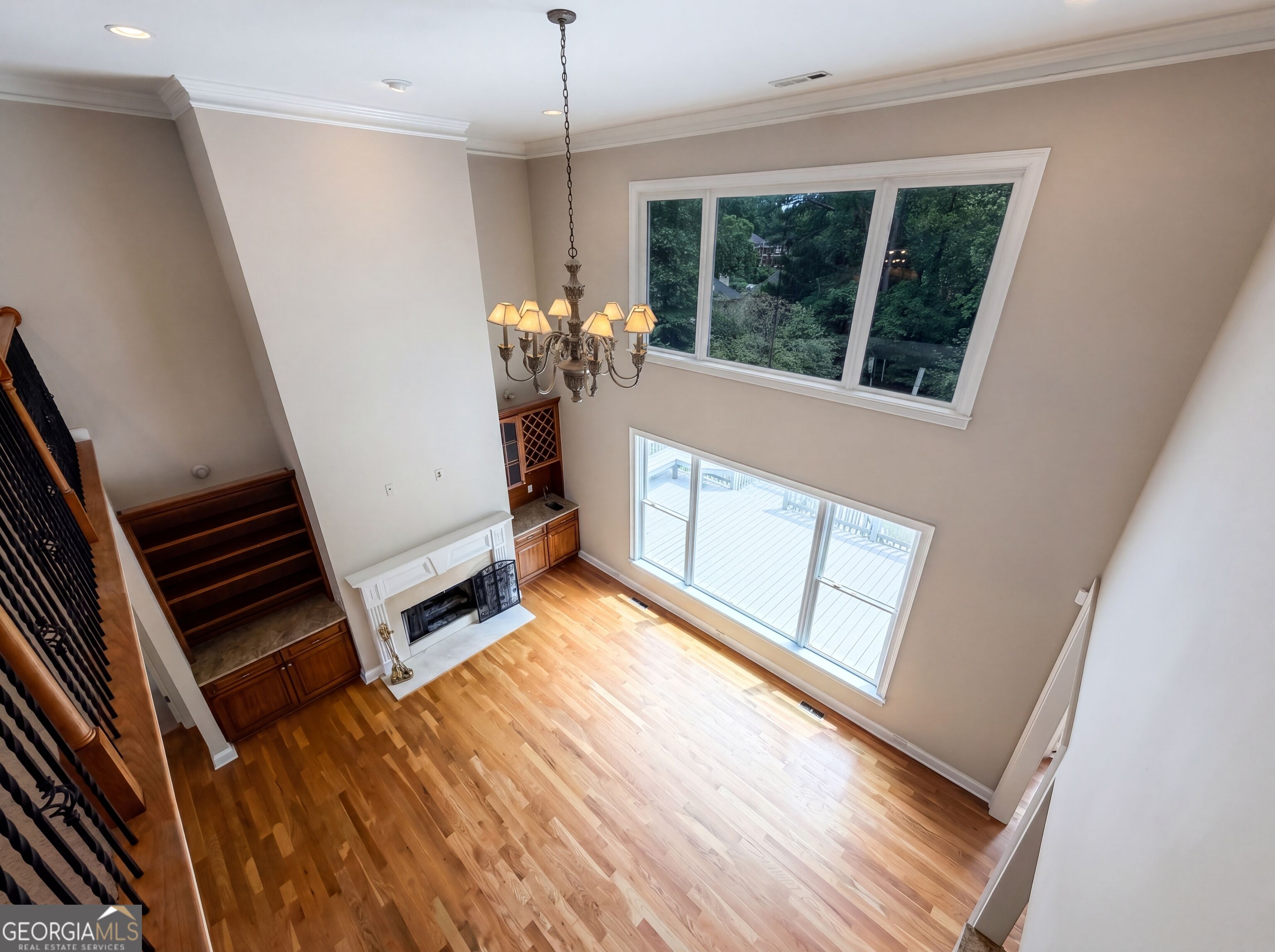 4710 Roswell Road Property Photo 11