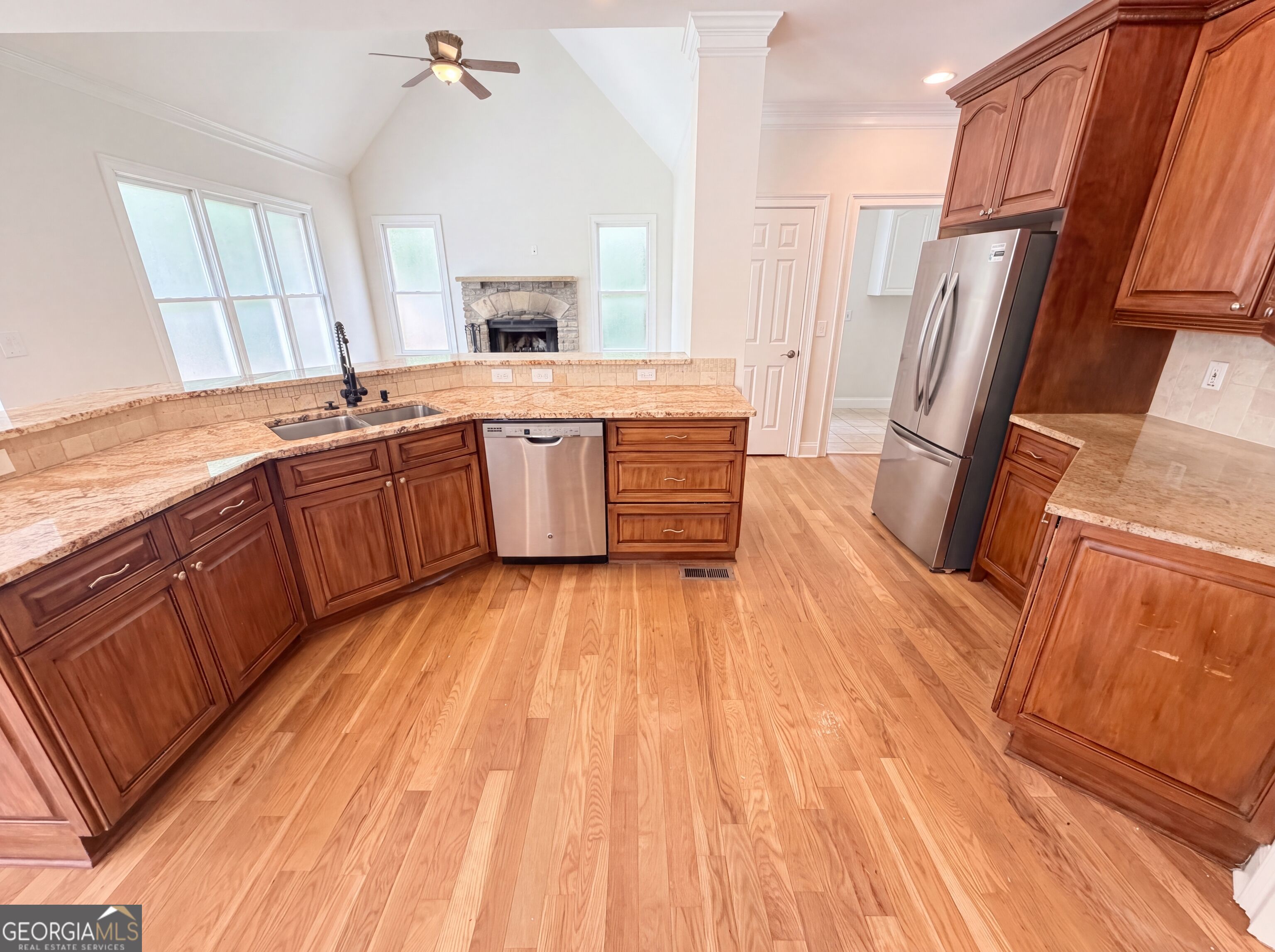 4710 Roswell Road Property Photo 13