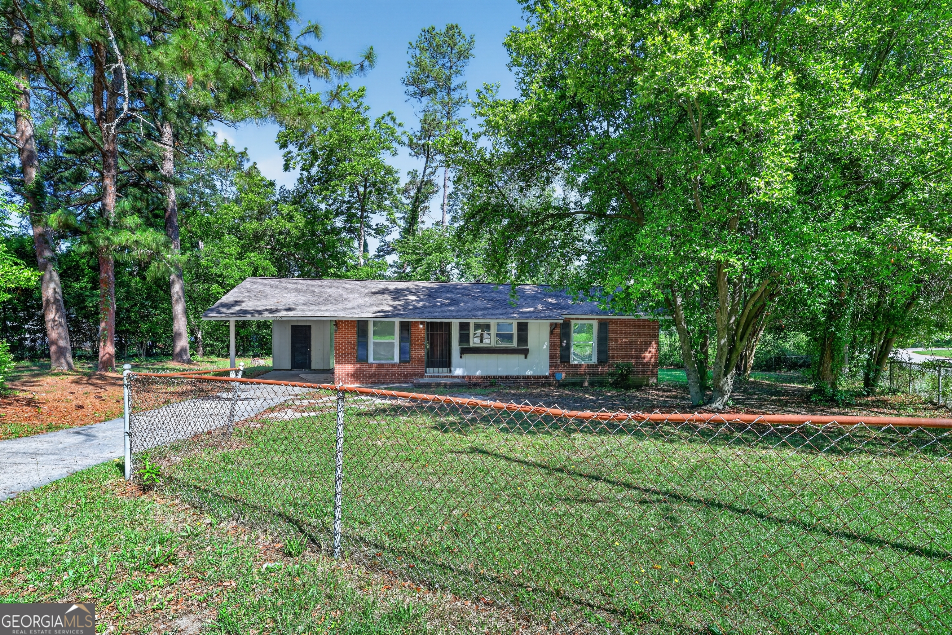 2309 Sumac Drive Property Photo 1
