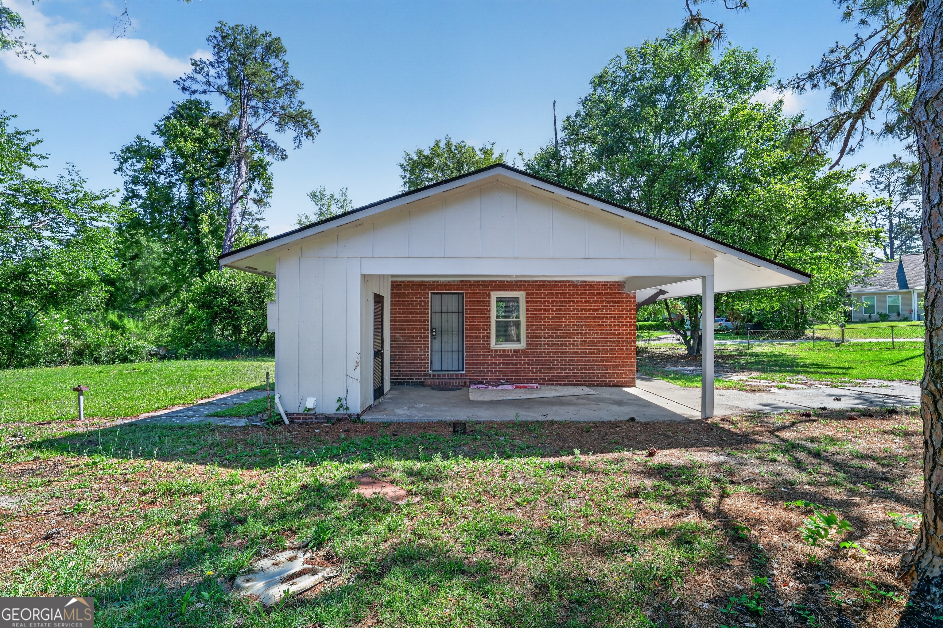 2309 Sumac Drive Property Photo 5