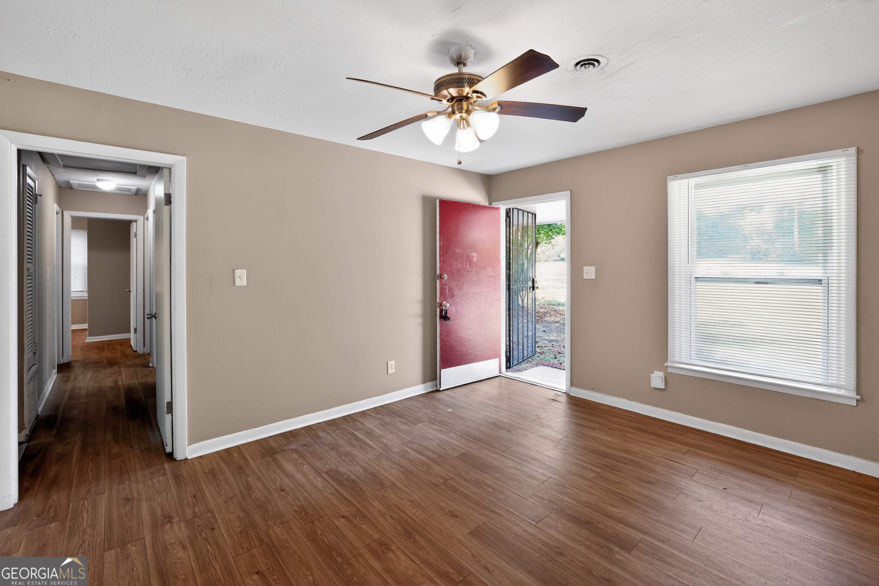 2309 Sumac Drive Property Photo 6
