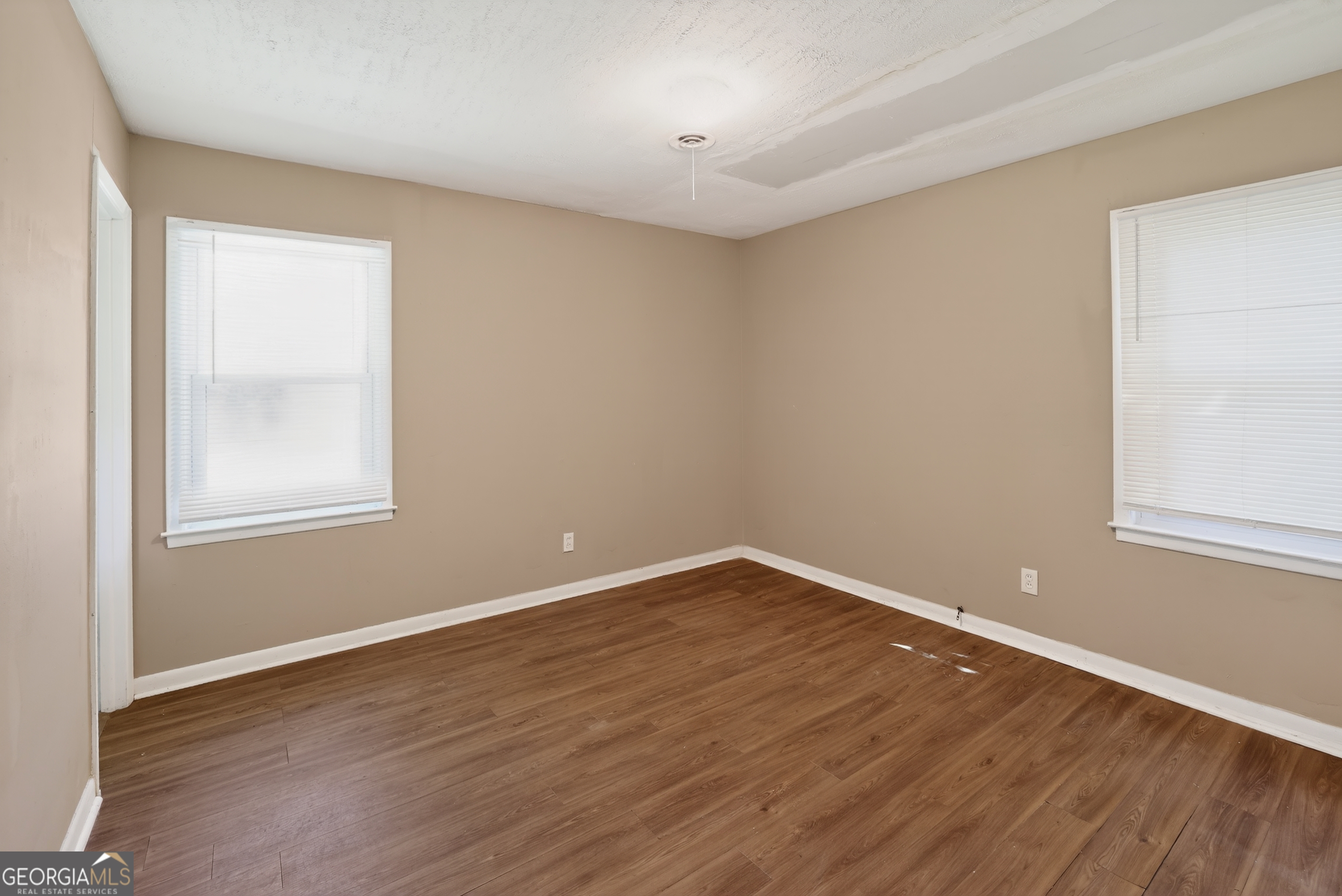2309 Sumac Drive Property Photo 9