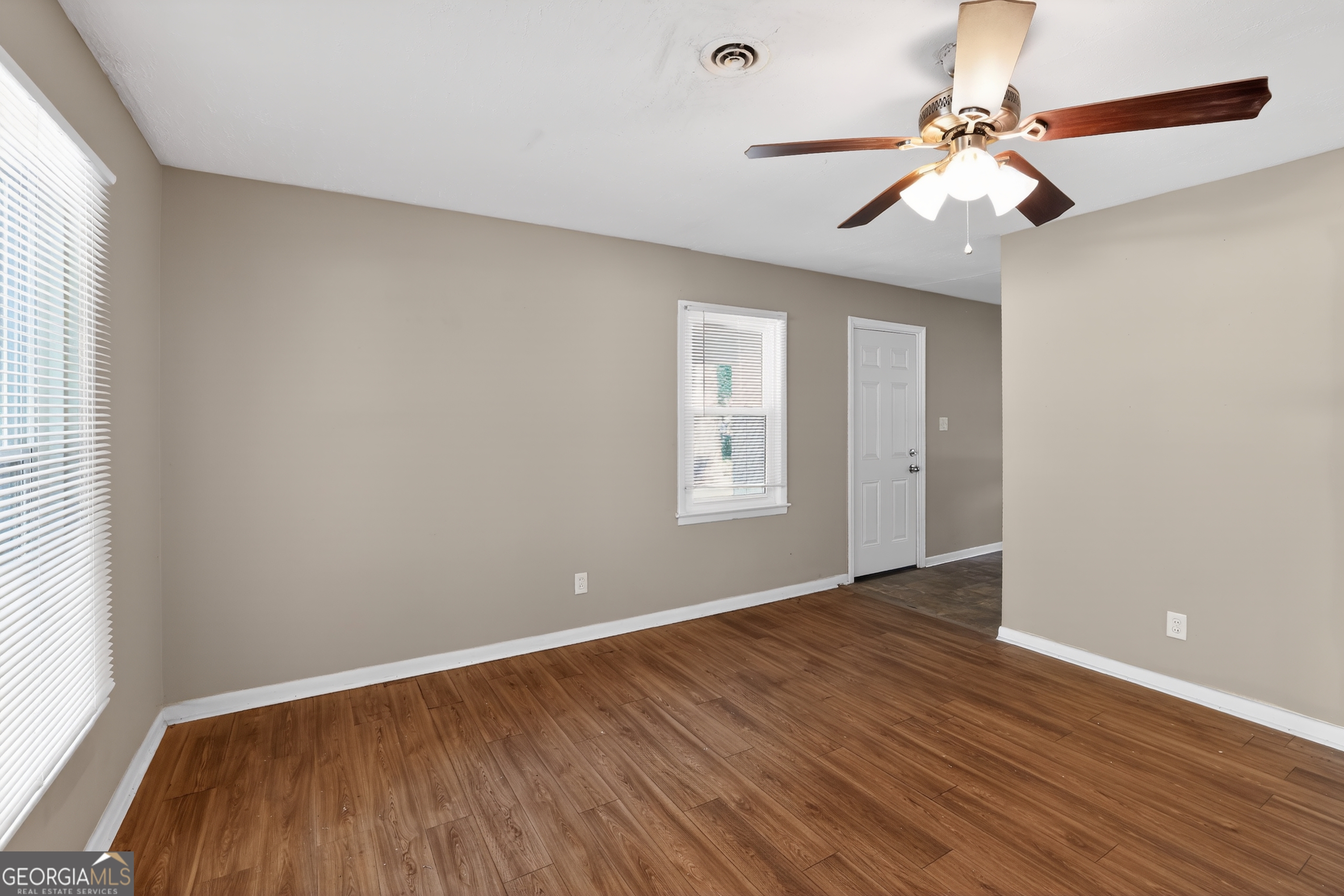 2309 Sumac Drive Property Photo 10