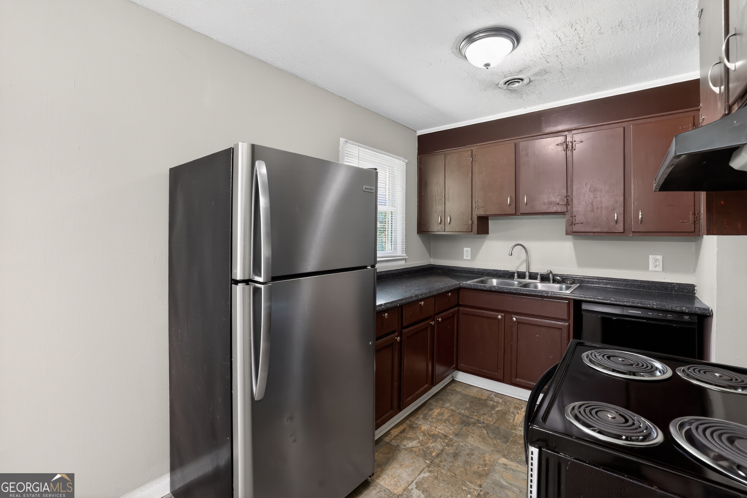 2309 Sumac Drive Property Photo 13