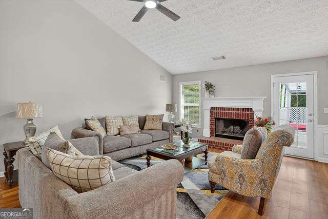 2270 Taylor Pointe Way Property Photo 10