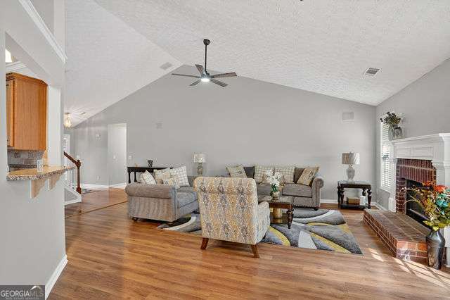 2270 Taylor Pointe Way Property Photo 11